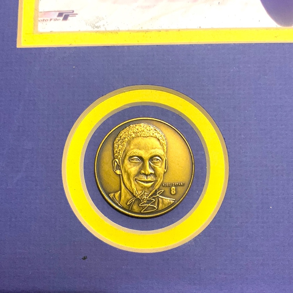 Kobe Bryant - Picture 3 of 6